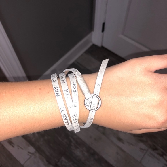 Wrap around bracelet! - Picture 2 of 4